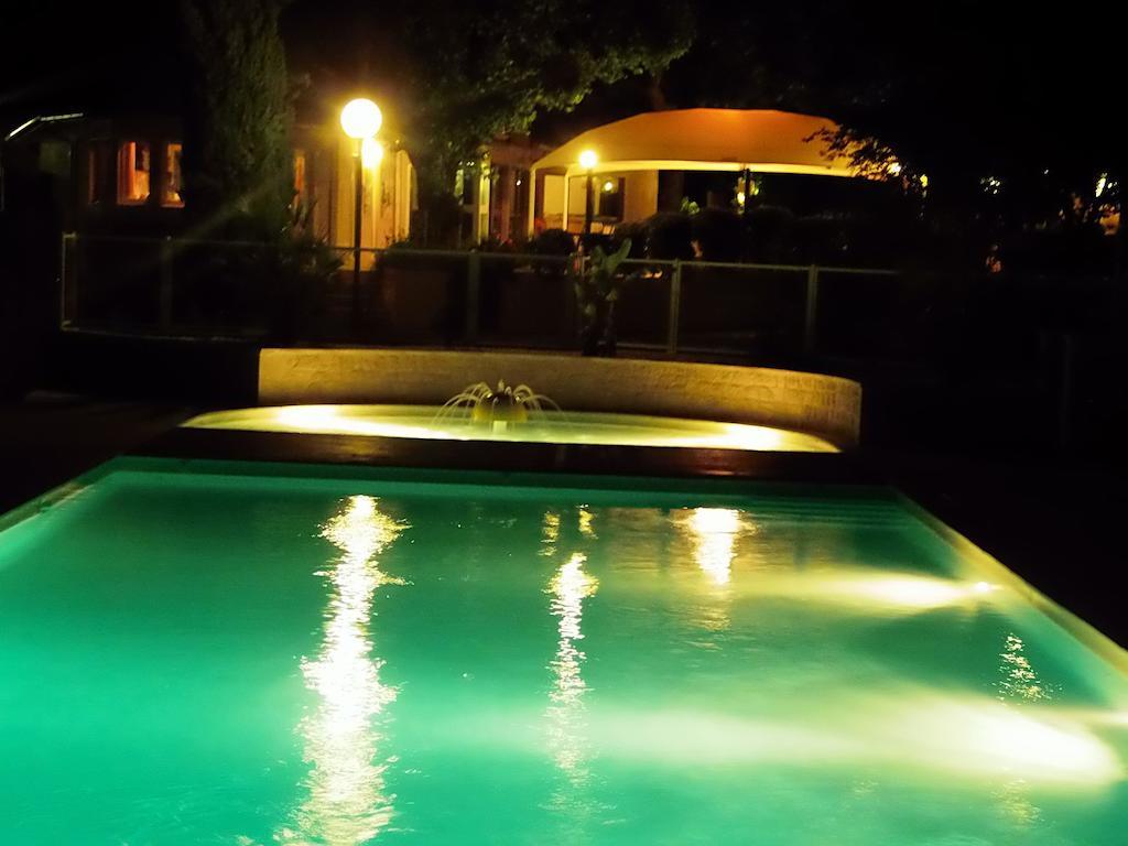 Camping Les Sources Saint-Jean-du-Gard Eksteriør billede